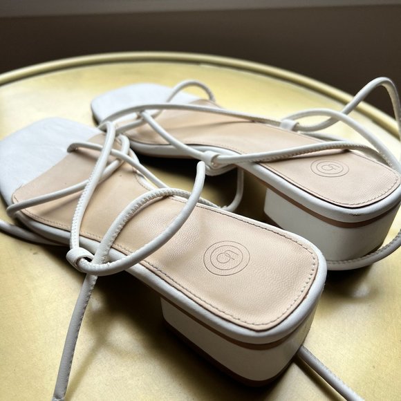 Urban Outfitters White Strappy Sandals - Picture 6 of 7